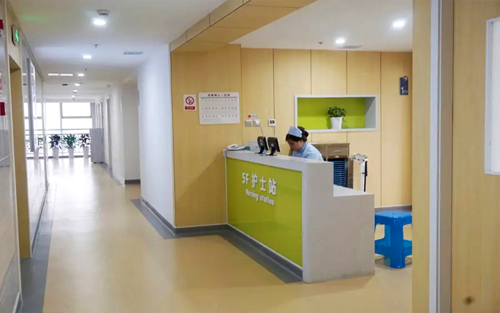 面對(duì)不太妙的發(fā)展形勢 病房門企業(yè)該如何立足